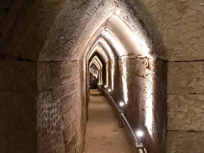 Ευπαλίνειο Υδραγωγείο: Ο πρόγονος τους σημερινού μετροπόντικα! – Δείτε το βίντεο